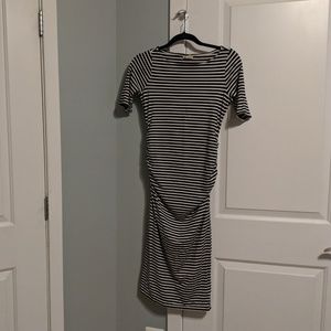 Mimi Maternity Midi T-shirt dress